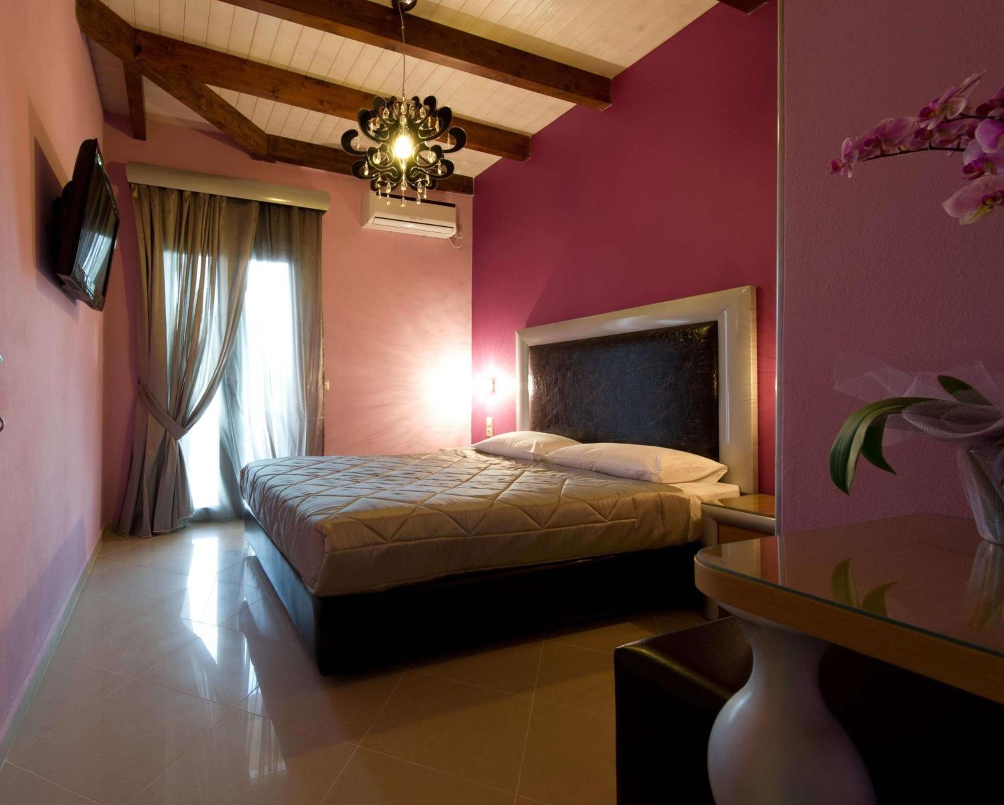 Ideal Boutique Hotel Parga Extérieur photo